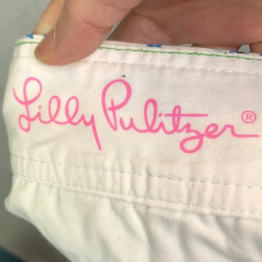 Lilly Pulitzer “Osterville Patch” The Walsh Multi Colored Short Size 6